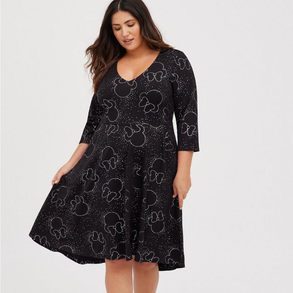Disney Sz 4 plus size skater dress Minnie Mouse faces dots silver black V-neck